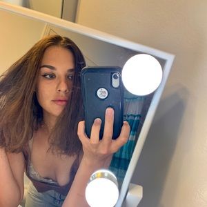 Meet your Posher, Hannah